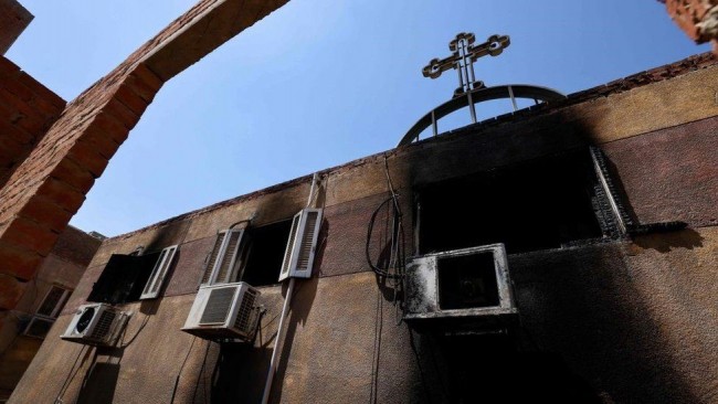 Egypt: Dozens die as fire breaks out in Giza Coptic church